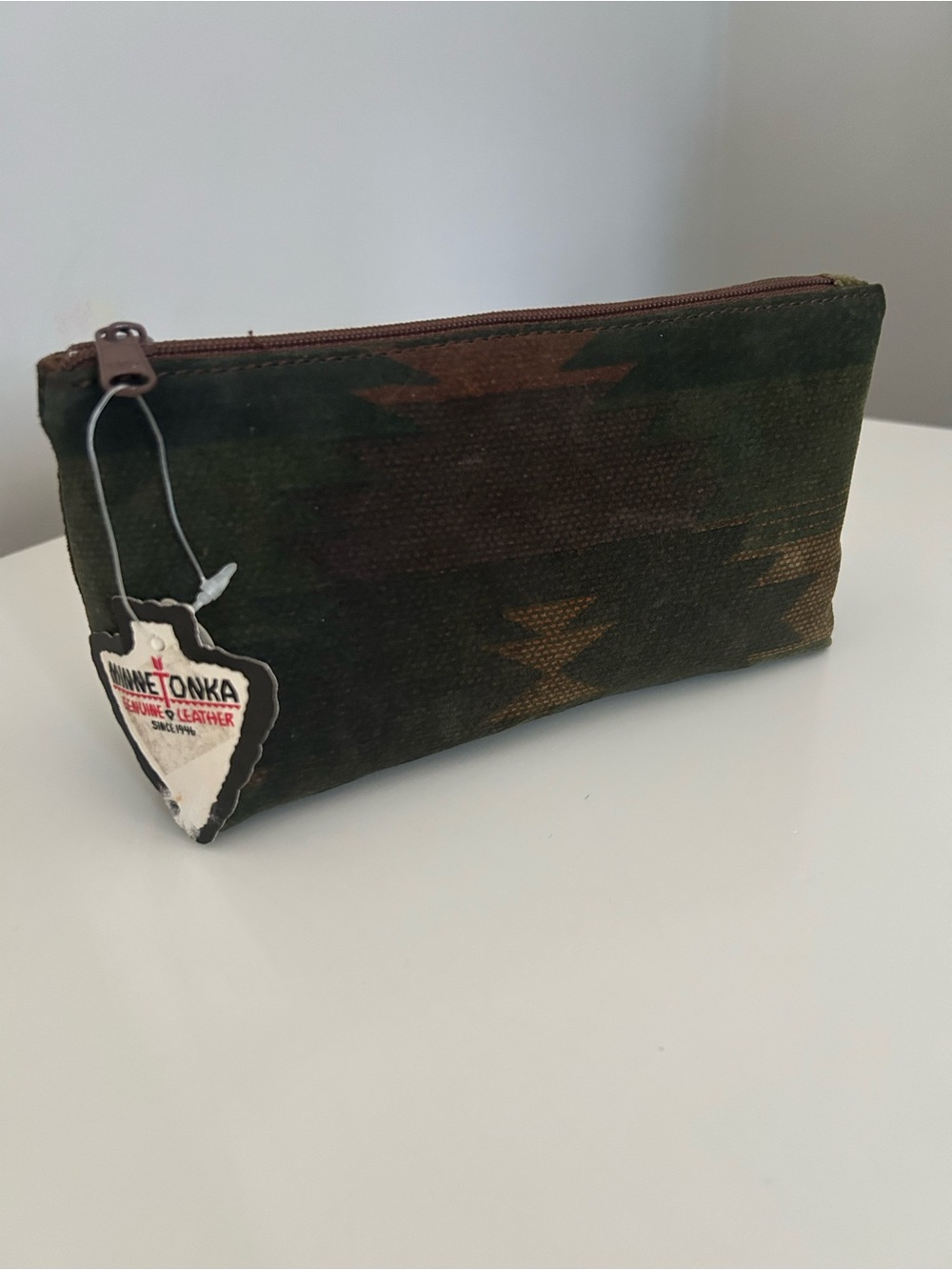Vtg Minnetonka Embossed Leather Pouch NWT Southwestern Aztec Case 9282 YKK Zip